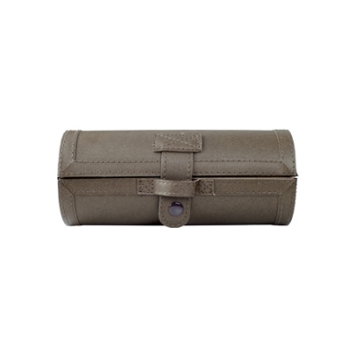 Shoe polishing case