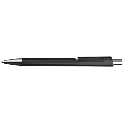 Plastic pen