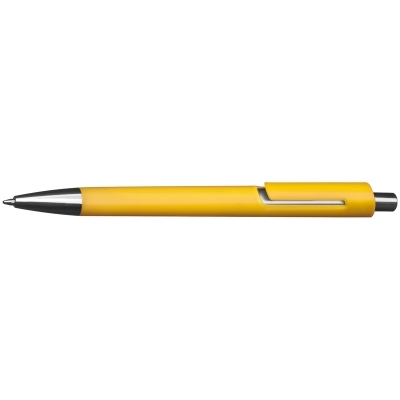 Plastic pen