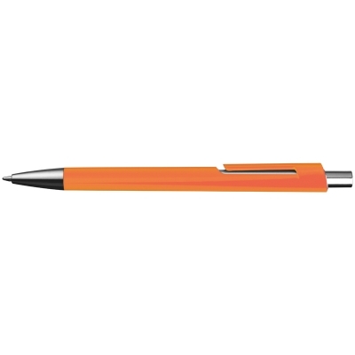 Plastic pen
