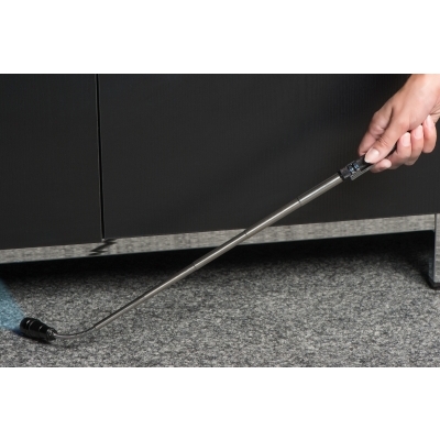 Magnetic flexible telescope torch