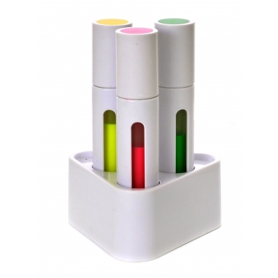 3 highlighters in holder