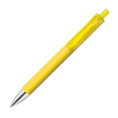 Plastic pen