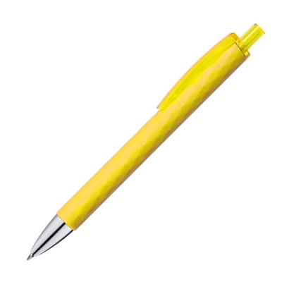 Plastic pen