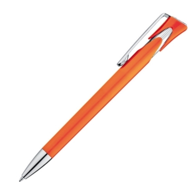 Plastic pen