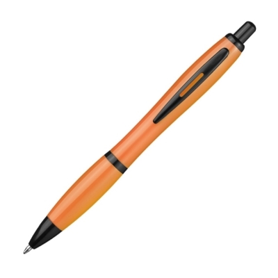 Plastic pen