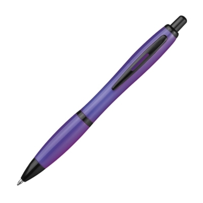 Plastic pen