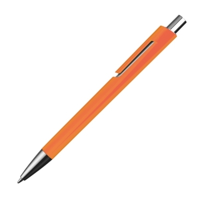 Plastic pen