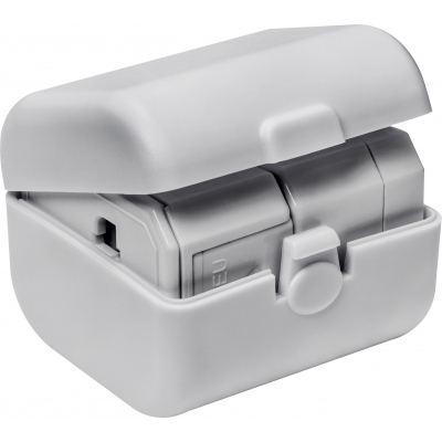 Travel adapter