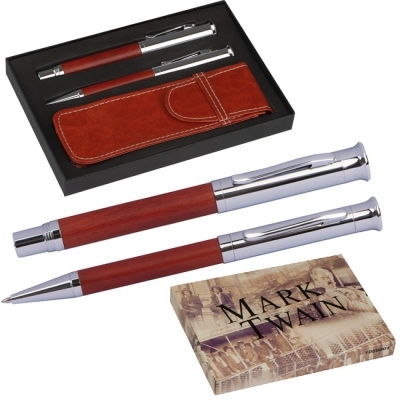 Writing set Mark Twain