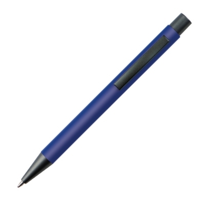 Plastic pen