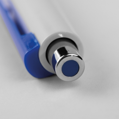 Plastic pen