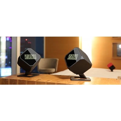 Bluetooth speaker with clock