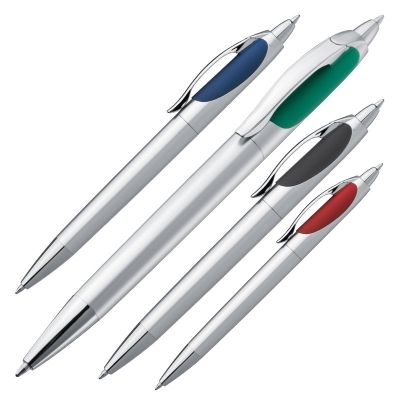 Plastic pen with double refill