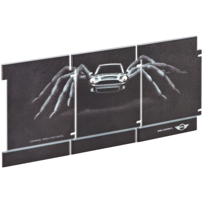 Foldable pen holder