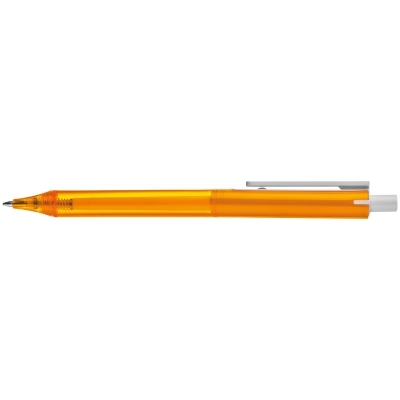 Plastic pen